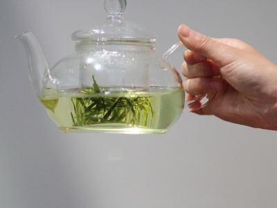 喝茶的好處和壞處分別是什么，長(zhǎng)期喝茶有什么危害？