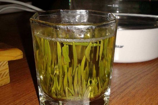 冷泡茶用什么茶葉最好，什么樣的茶適合冷泡？