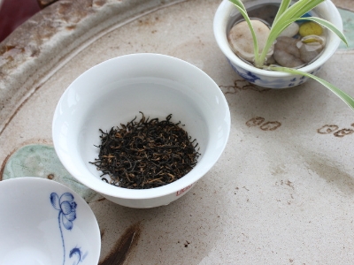 喝茶的好處和壞處分別是什么，長(zhǎng)期喝茶有什么危害？