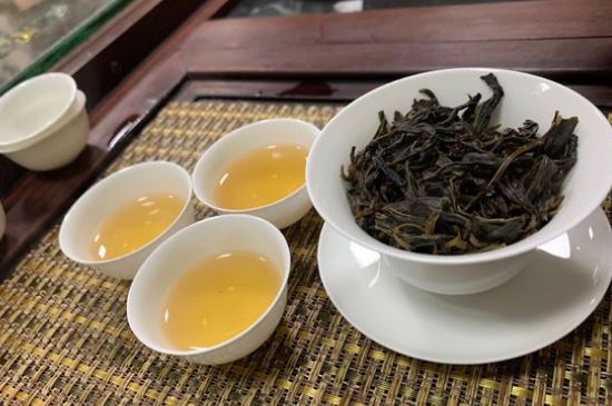 哪些茶適合泡功夫茶，功夫茶應(yīng)該配什么茶葉