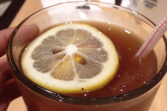 紅茶檸檬水的正確泡法，自制檸檬紅茶的做法竅門
