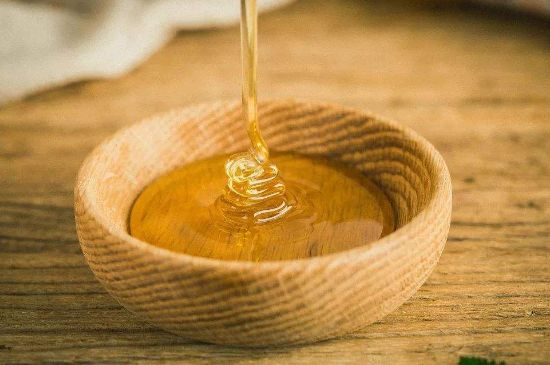 老茶浸蜜有什么功效，茶葉浸蜂蜜治咳嗽