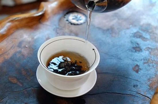 喝茶茶桌上的禮儀有哪些，泡茶待客十大禮儀不可不做！