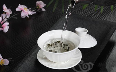 三才蓋碗的正確拿法，三才蓋碗抓碗法圖解