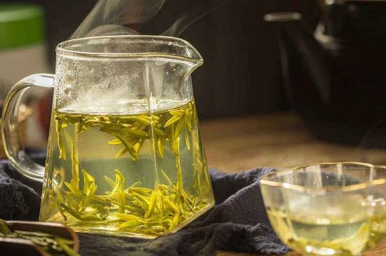 蜂蜜泡茶葉的副作用，蜂蜜泡茶葉有什么禁忌