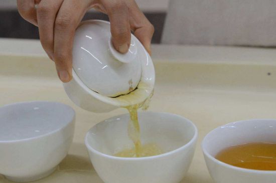 泡茶的順口溜，茶葉三泡是精華