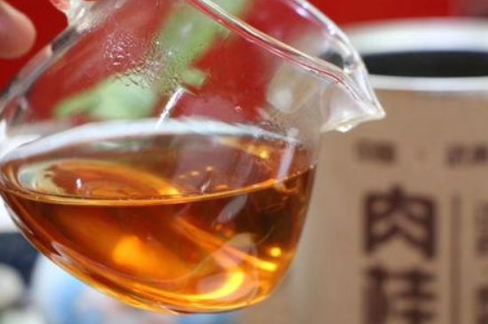 女人喝肉桂紅茶有什么好處，肉桂加紅茶的功效與作用