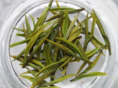 安吉白茶的功效與作用，簡(jiǎn)單概括安吉白茶功效