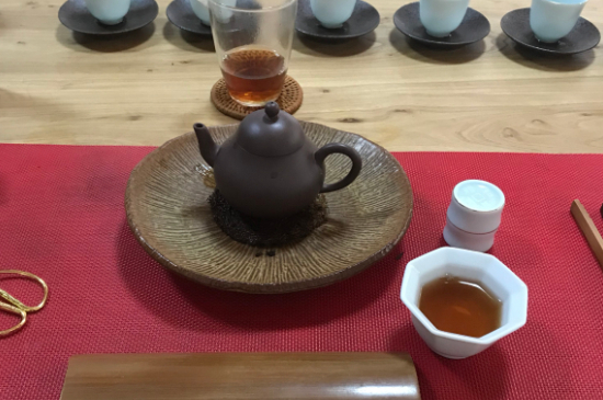 肉桂可以用紫砂壺沖泡嗎，紫砂壺能泡武夷巖茶肉桂用嗎？