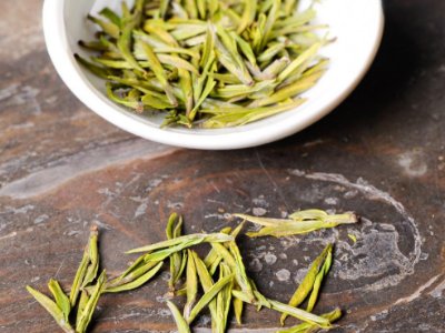 白茶品質如何區(qū)分，白茶的優(yōu)劣質量辨別方法