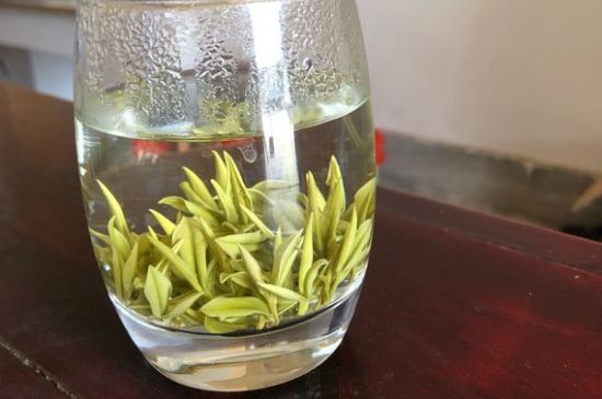 安吉白茶夏天怎么保存，安吉白茶能冷凍儲存嗎？