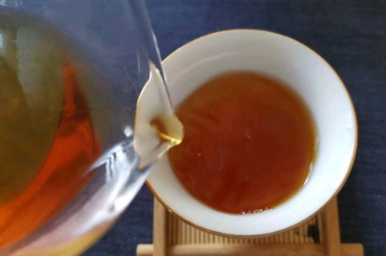 普洱茶十大學(xué)費(fèi)茶排名，吉普H是學(xué)費(fèi)茶？