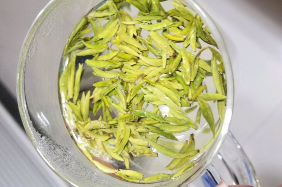 茶葉過期5年了但沒開封，茶葉放久了能喝嗎