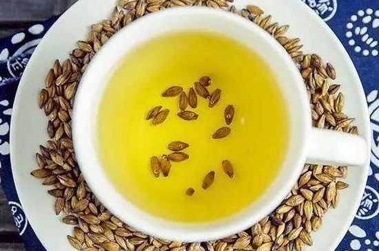 飯店喝的聞起很香的茶，餐館里的蕎麥茶還是大麥茶？