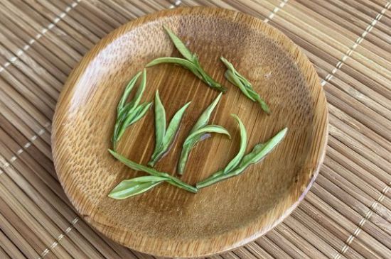 安吉白茶夏天怎么保存，安吉白茶能冷凍儲存嗎？