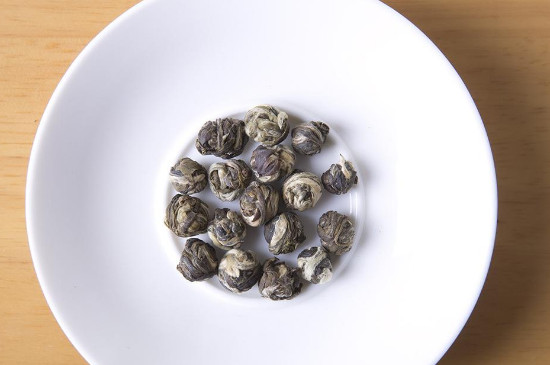 茉莉龍珠茶男人能喝嗎，男性夏季可以喝龍珠茶嗎