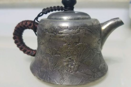 銀壺泡茶后為什么會(huì)變黑，銀壺內(nèi)膽發(fā)黑怎么辦