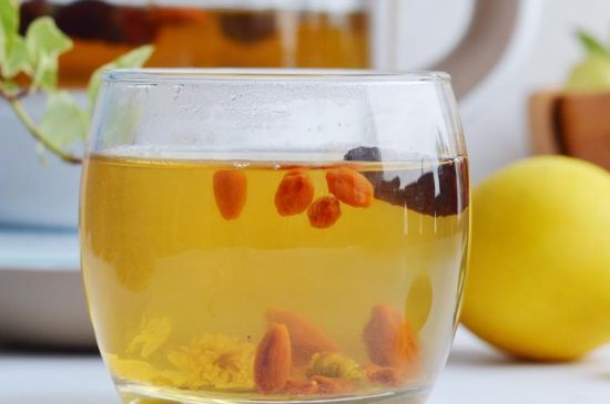 菊花茶的最佳搭配有哪幾樣，菊花茶和什么搭配喝效果好？