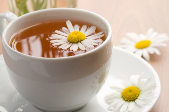 經(jīng)常菊花泡水好嗎，喝菊花茶有什么好處？