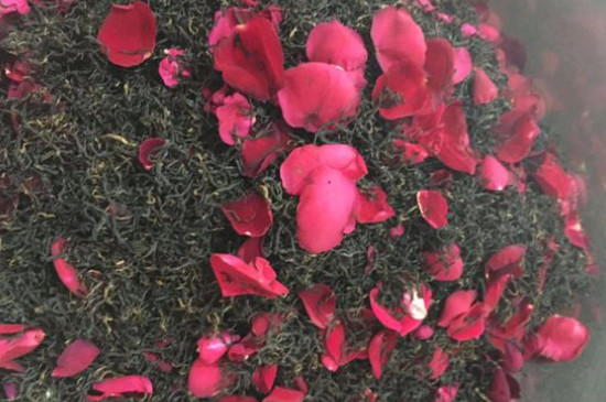 玫瑰花泡水喝的9大禁忌，喝玫瑰花茶有什么禁忌