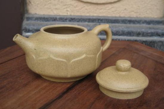 本山綠泥怎么分辨真假，真正的本山綠泥紫砂壺怎么鑒別？