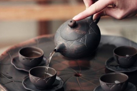 坭興陶主要泡什么茶，廣西坭興陶壺適合泡哪些茶？