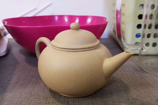 手工紫砂壺和模具壺有什么區(qū)別，快速鑒別手工壺模具壺