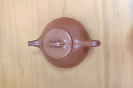 正宗紫砂壺多少錢一套，一套正宗宜興紫砂壺什么價格