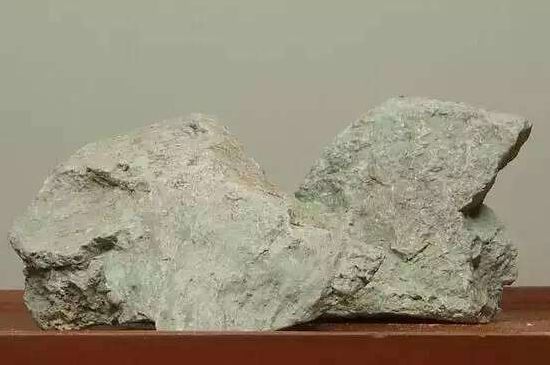 本山綠泥怎么分辨真假，真正的本山綠泥紫砂壺怎么鑒別？