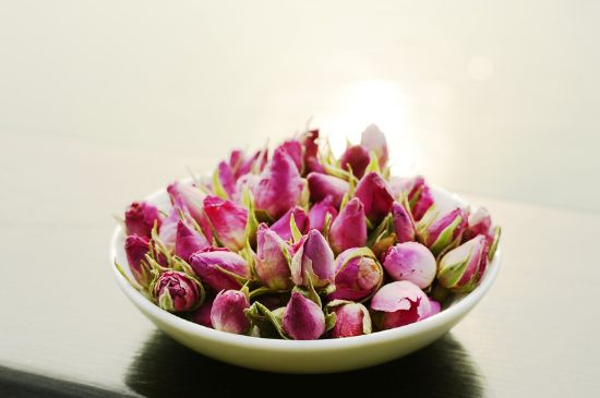 玫瑰花茶怎么泡不開，玫瑰花茶泡著不開花