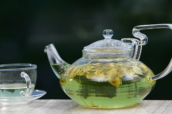 菊花茶天天喝行嗎，每天喝菊花泡茶喝好嗎？