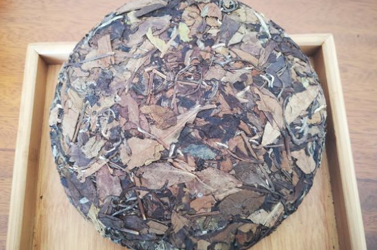 新舊白茶怎么區(qū)分，怎么分辨白茶是新還是舊