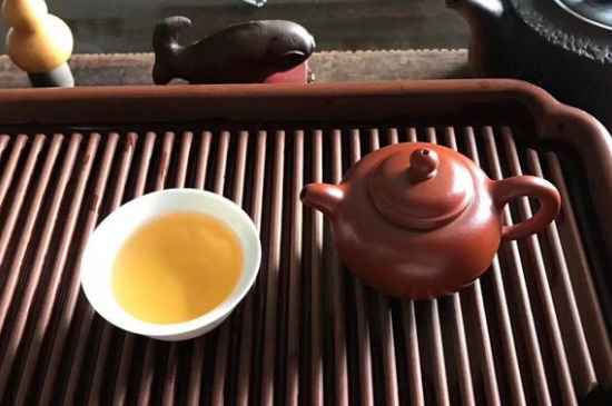 正山小種適合女人喝嗎，女人經(jīng)常喝正山小種茶好嗎