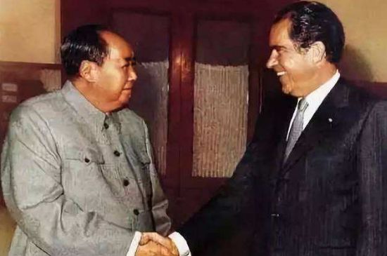 母樹(shù)大紅袍給誰(shuí)喝了，為什么母樹(shù)大紅袍叫三棵六株？