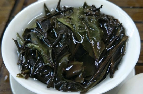 福鼎白茶貢眉和壽眉的區(qū)別，壽眉與貢眉有什么區(qū)別