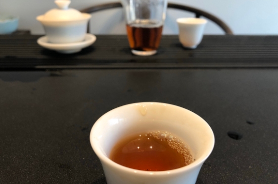為什么喝巖茶會上火，巖茶喝多上火怎么辦？