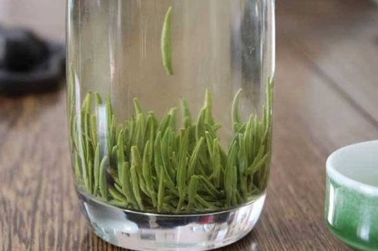 竹葉青和毛尖的區(qū)別，毛尖和竹葉青怎么分辨？