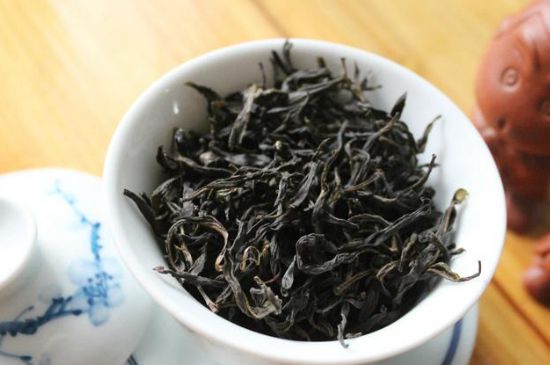 鋸朵仔跟鴨屎香哪個貴，鋸朵子和鴨屎香哪個好喝？