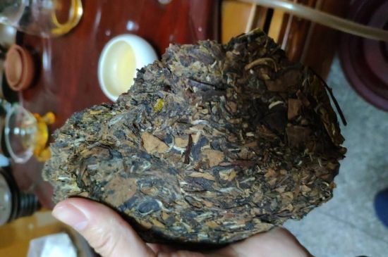 7年壽眉和2年白牡丹哪個(gè)好，老白茶壽眉與白牡丹的口感區(qū)別